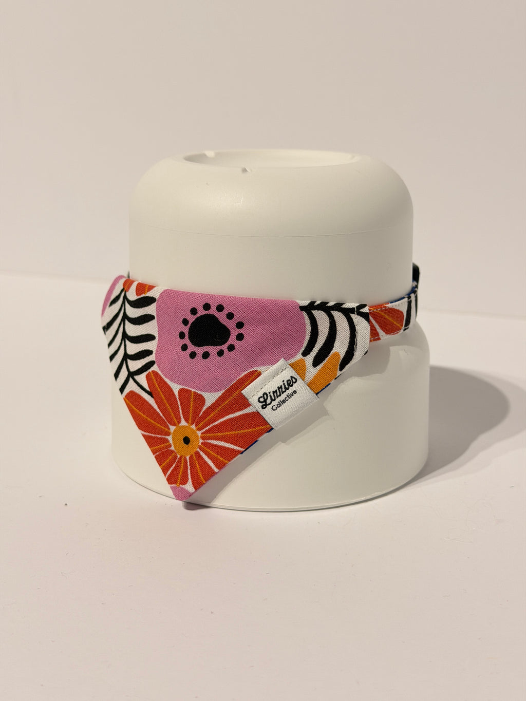 Kat - Sjaaltje - Flora