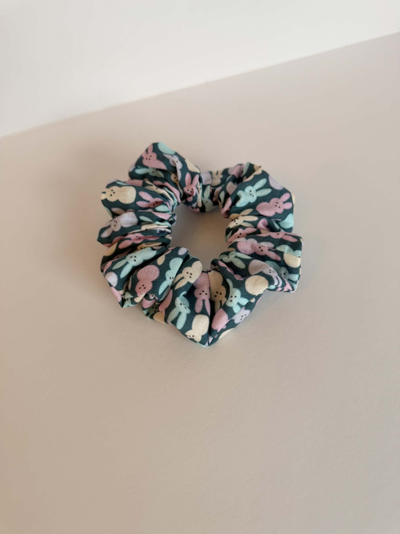 Scrunchie - Bunny (Ten Voordele Van Zwerfkatjes Oudenburg)